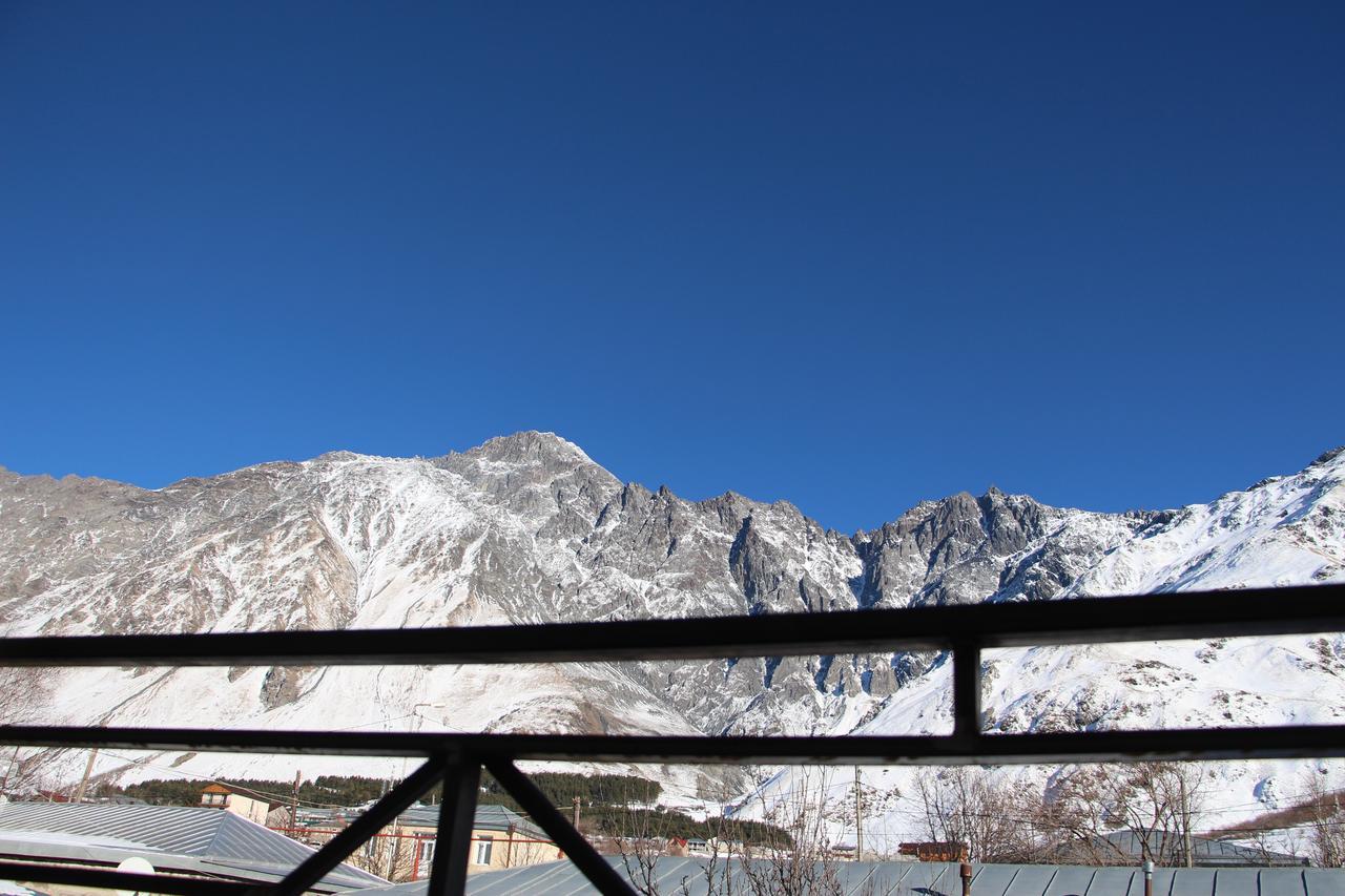 Hotel Elegant Kazbegi Kültér fotó