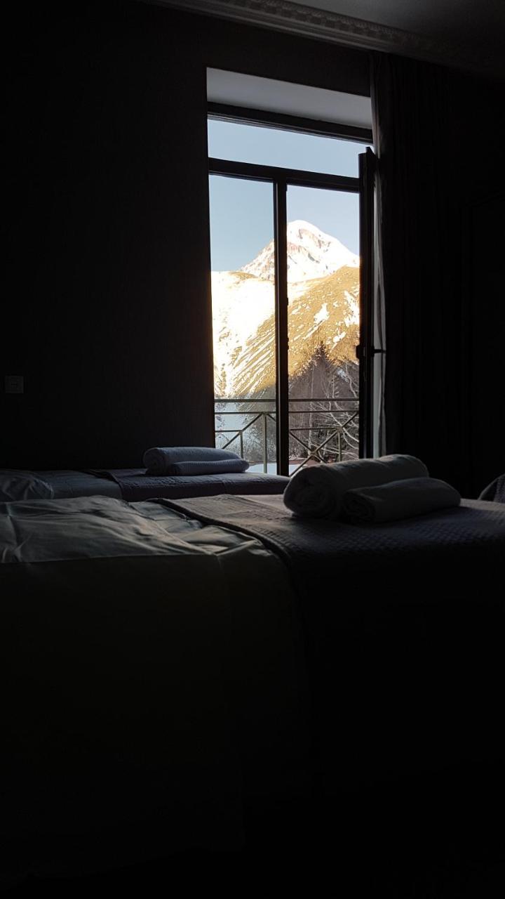 Hotel Elegant Kazbegi Kültér fotó